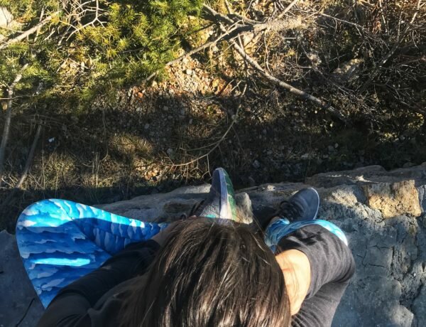 8 EASY WAYS TO CALM YOUR ANXIETY