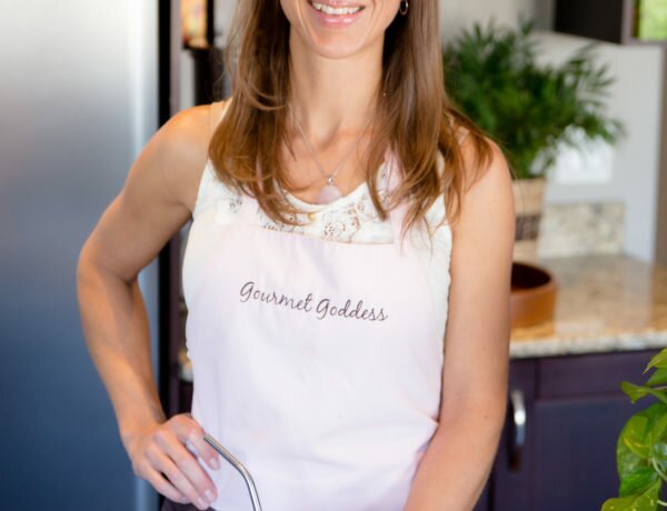 Tea Time with Holistic Nutritionist Raina Cross